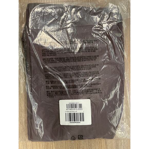 Old Navy Womens Wild Currant Extra High Waisted PowerSoft Ribbed Flare Leggings - Picture 2 of 8